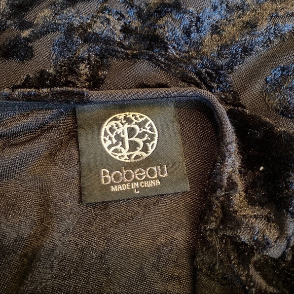 Bobeau Black Velvet Floral Blouse - Picture 4 of 5